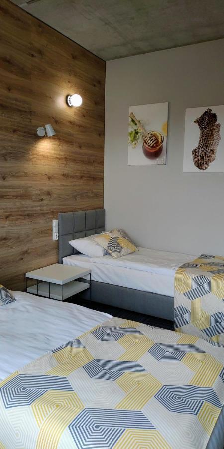 Hotel 107 Румя Экстерьер фото